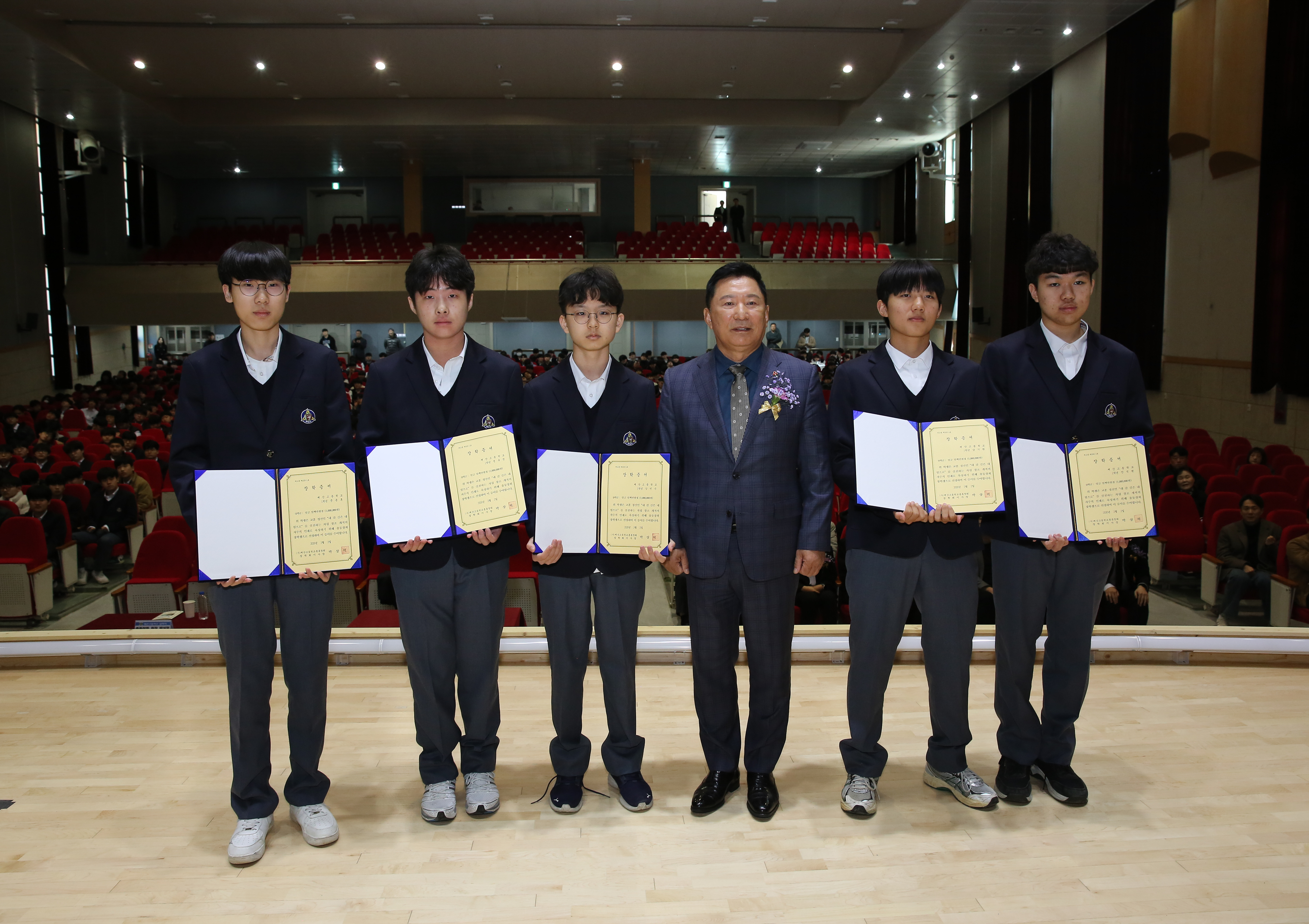 11b5e9026259137a1f1583bddb125145_1772622