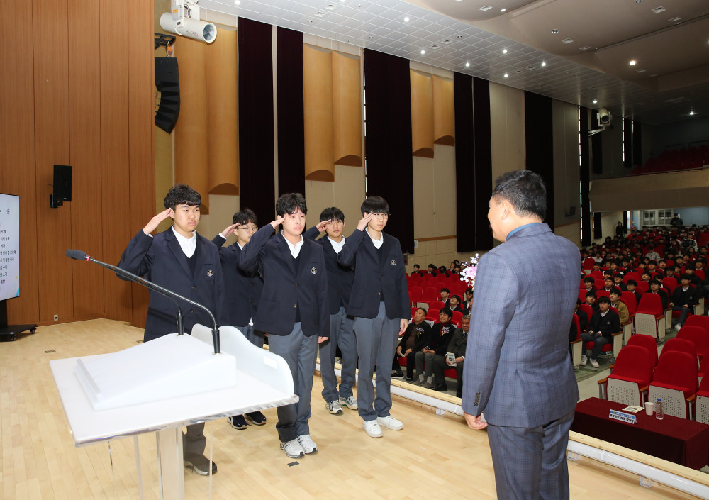 11b5e9026259137a1f1583bddb125145_1772622